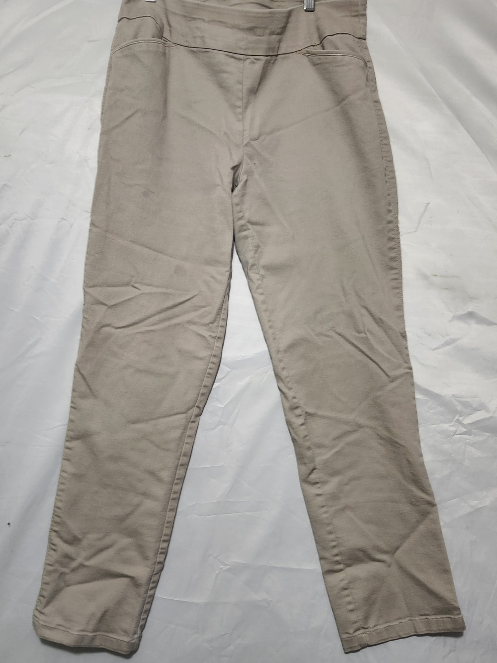 Croft & Barrow "The Effortless Stretch Pant" Khaki / Beige Pull-On Pants Size 12